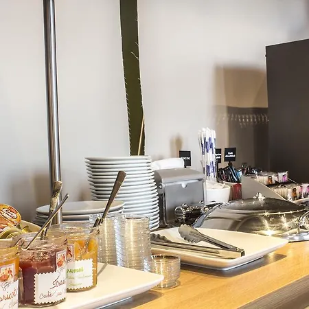 Отель Design 2*