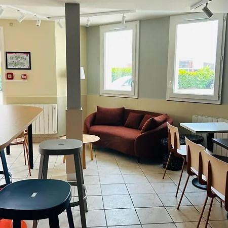 فندق Design Montluçon